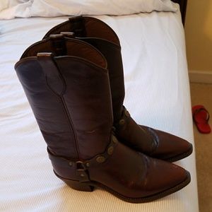 Ladies Abeline cowgirl boots.