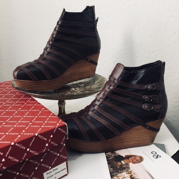 Free People • 80%20 Black Wedge Ankle Boots • Size 8.5 US  wedge ankle booties size 9 (8.5US)