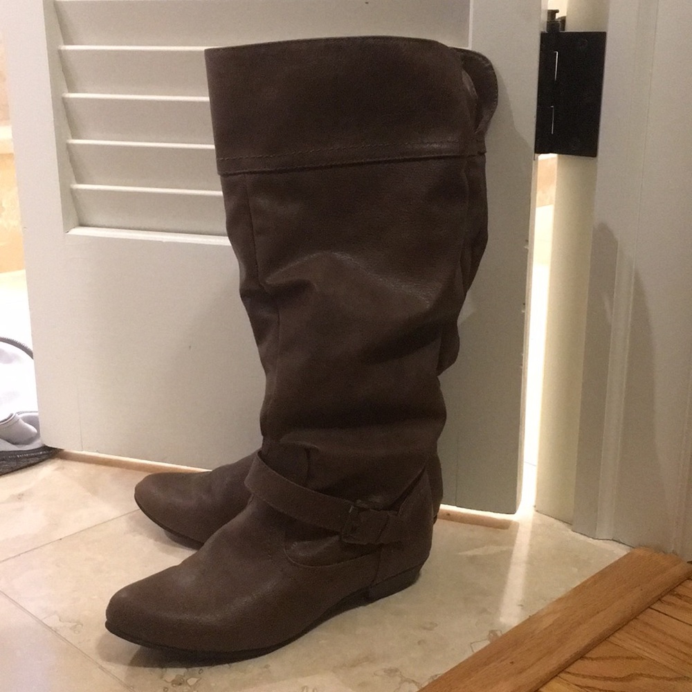 Brown boots