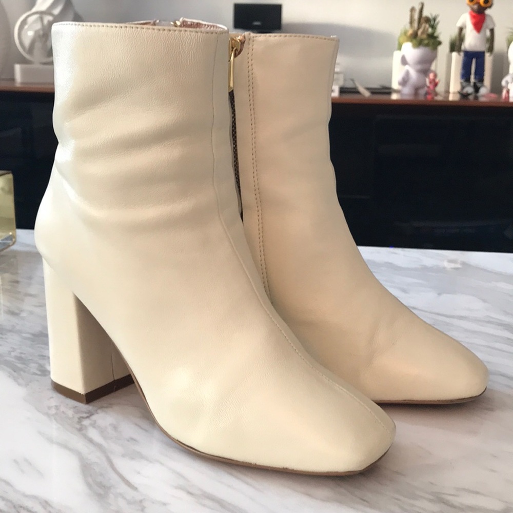 JAGGAR Block Heel Booties Size 37