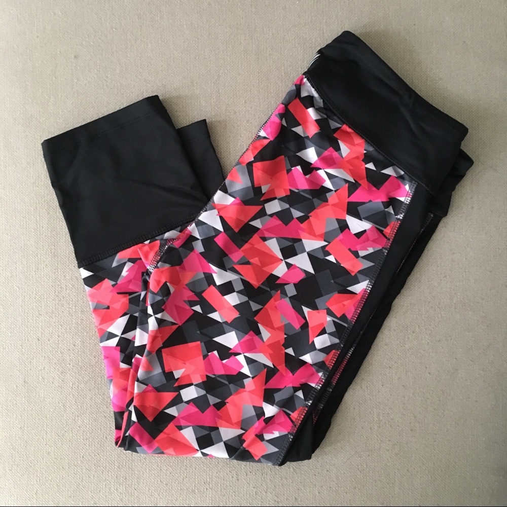 Forever 21 Pattern Active Capris w/ Mesh - Picture 1 of 4