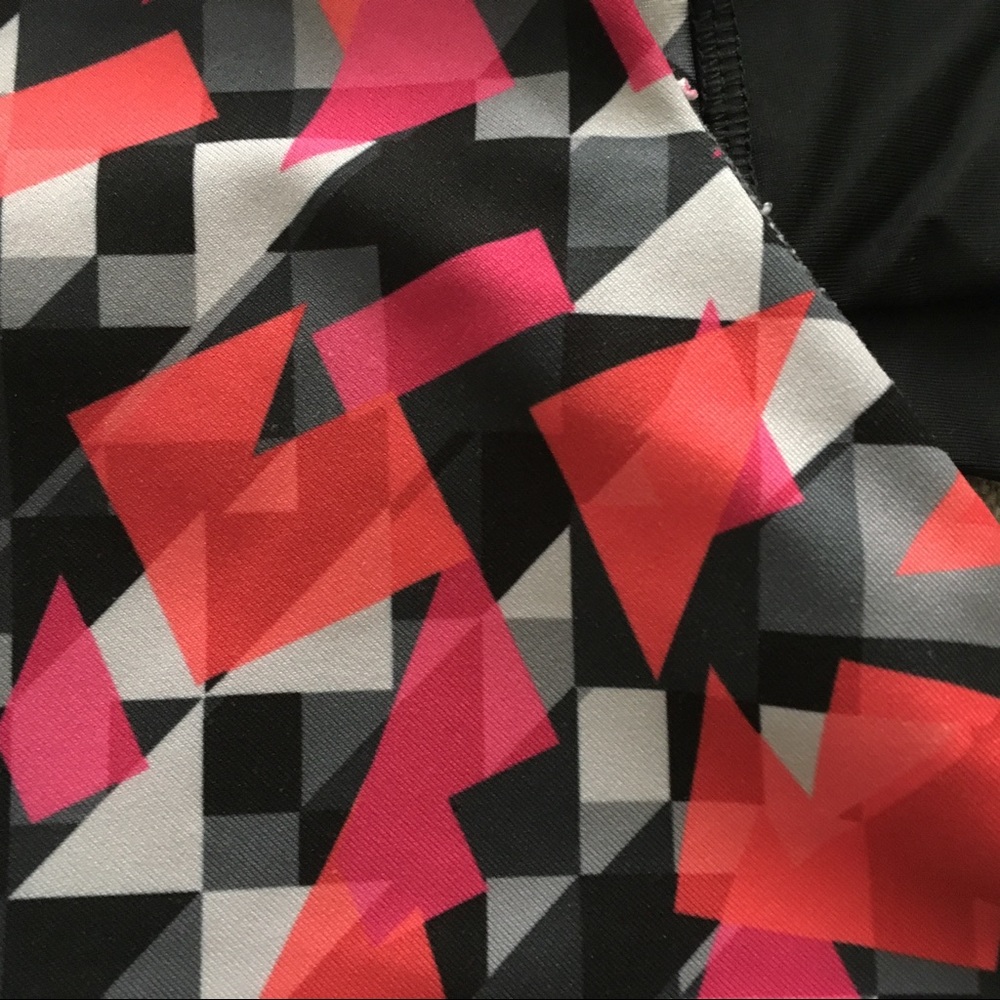 Forever 21 Pattern Active Capris w/ Mesh - Picture 2 of 4