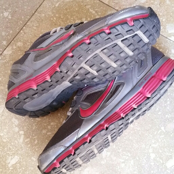 nike dual fusion mid