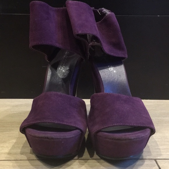 Gorgeous 💜purple💜 Shoedazzle platform wedges - Picture 2 of 7