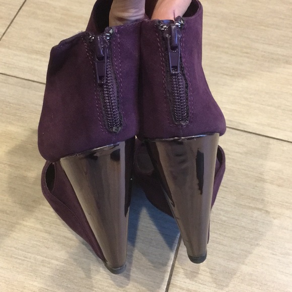 Gorgeous 💜purple💜 Shoedazzle platform wedges - Picture 7 of 7