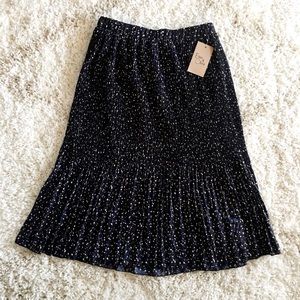 NWT Feminine Navy Blue Midi Skirt! So pretty!