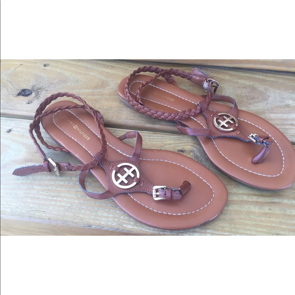 Tommy Hilfiger Sandals Gold Logo Size 7 1/2