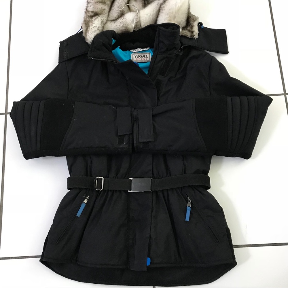 🚫SOLD🚫🎿 Versace Sport Apres-Ski Coat 🎿 - Picture 2 of 8