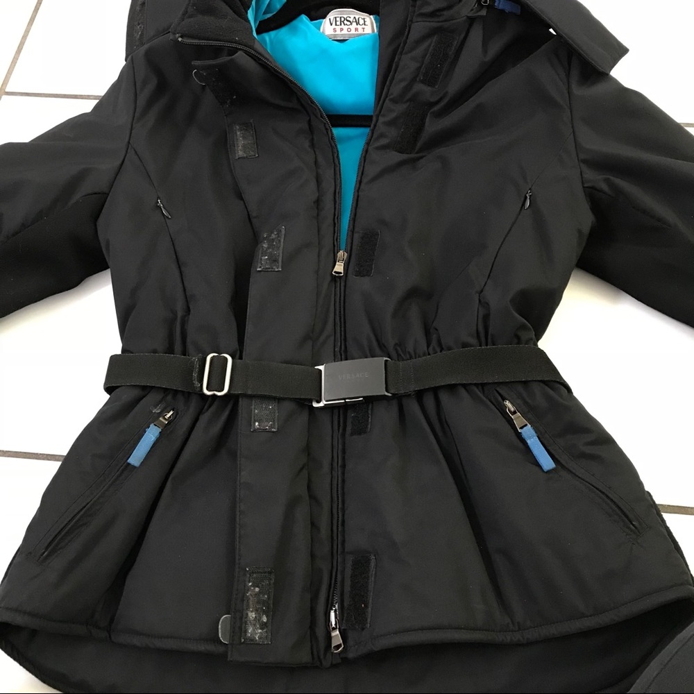 🚫SOLD🚫🎿 Versace Sport Apres-Ski Coat 🎿 - Picture 6 of 8