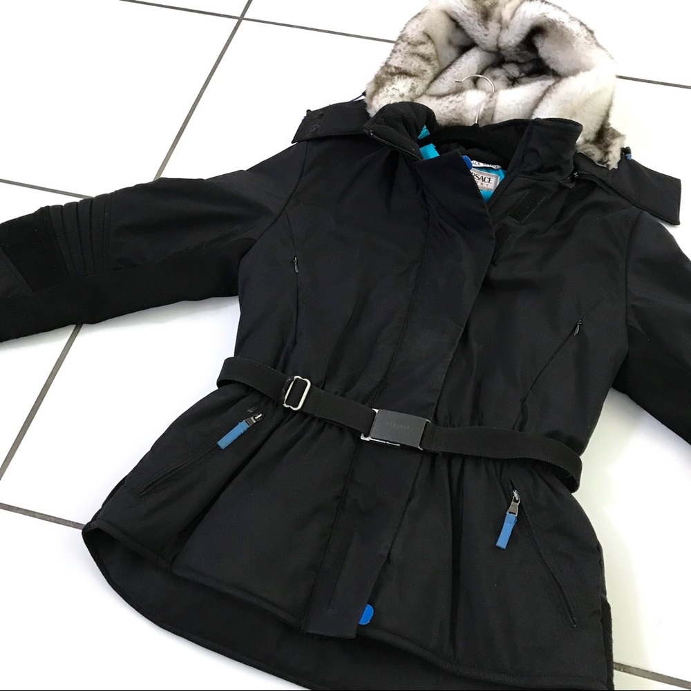 🚫SOLD🚫🎿 Versace Sport Apres-Ski Coat 🎿 - Picture 3 of 8
