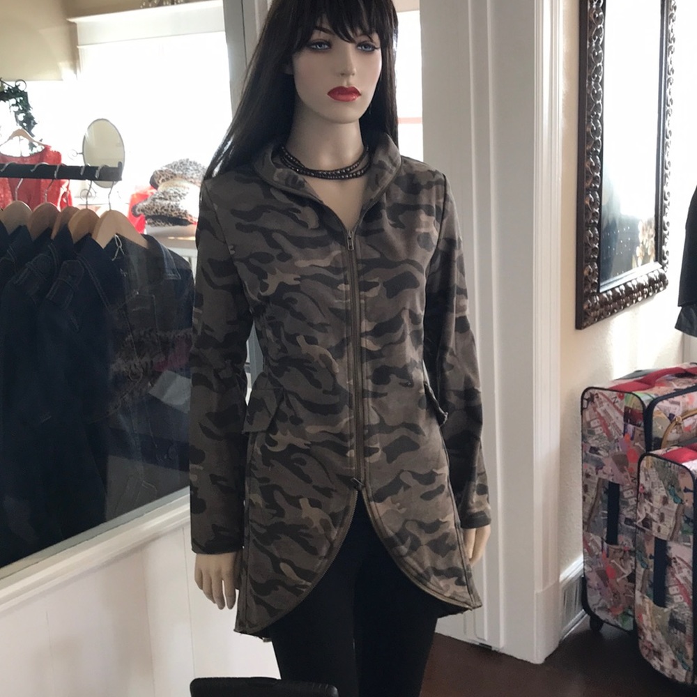 Long Camo Zip Jacket
