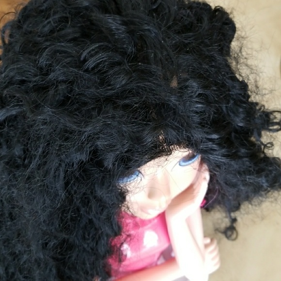Used Curly Beauty Wig 22-24 inches!! main image 5