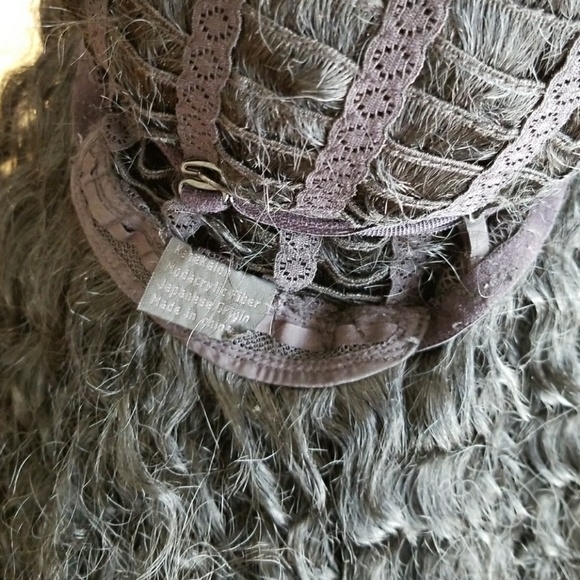 Used Curly Beauty Wig 22-24 inches!! main image 8