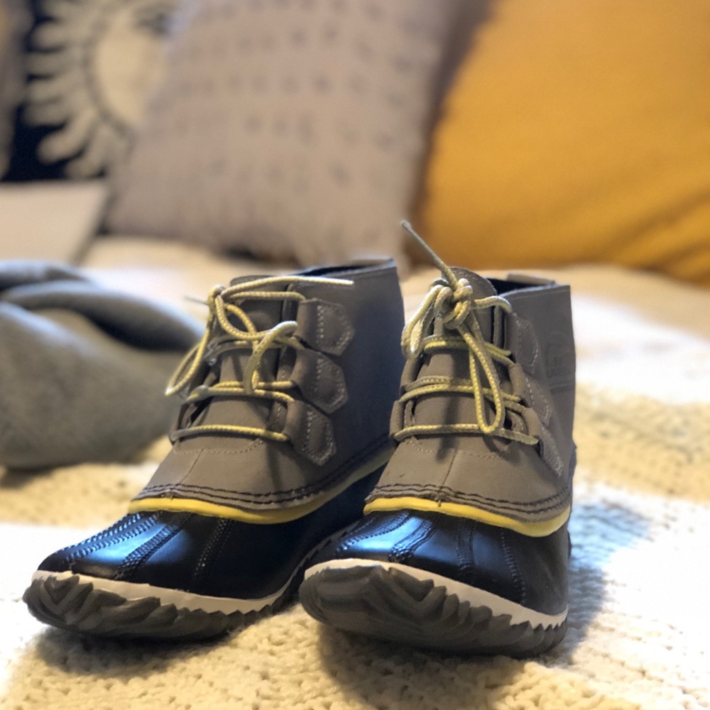 Sorel Out and About Booties