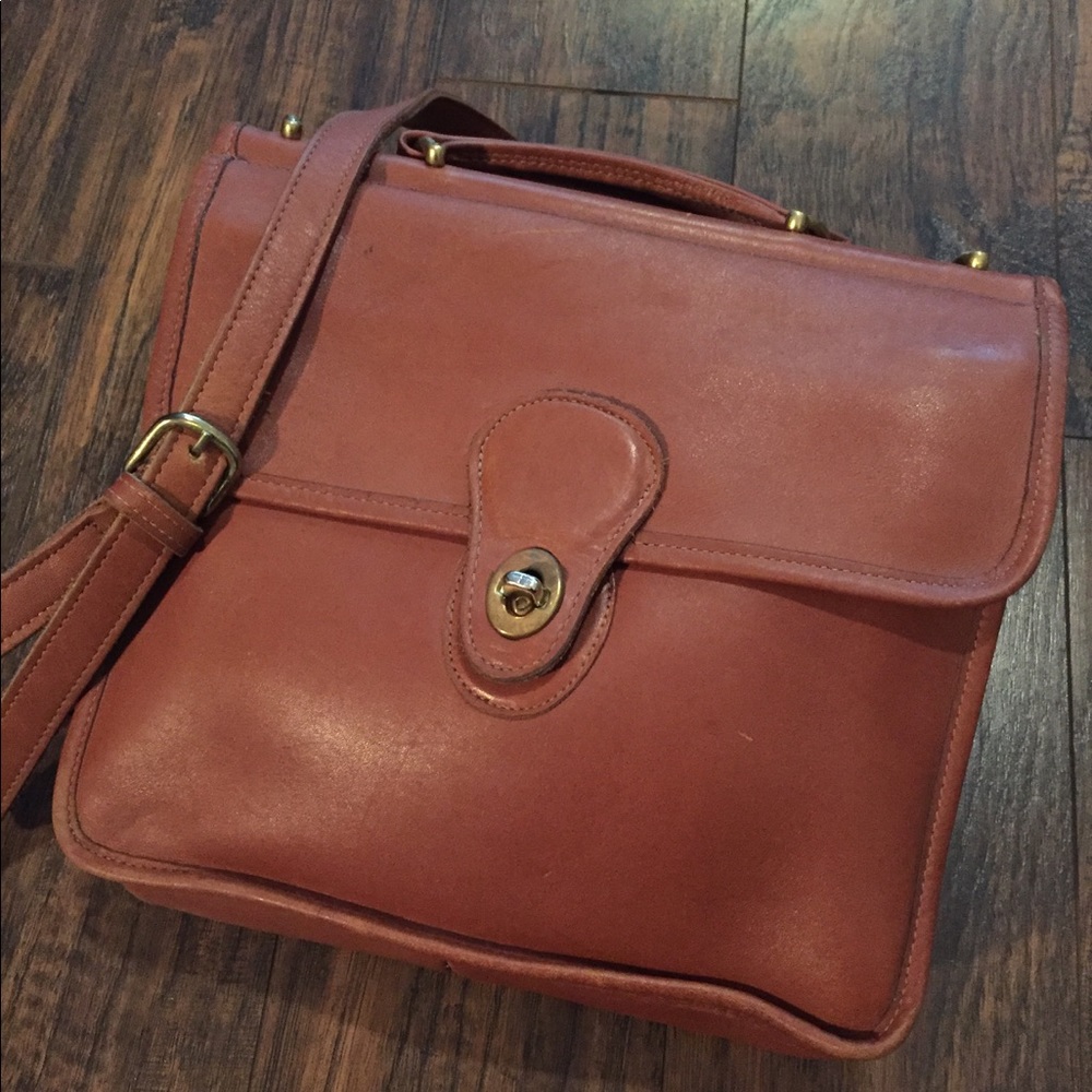 •Coach• Vintage Willis Bag in British Tan - Picture 3 of 8