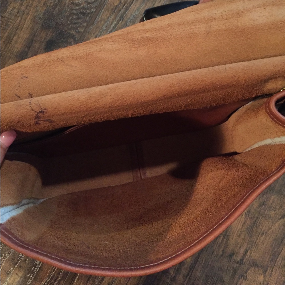 •Coach• Vintage Willis Bag in British Tan - Picture 5 of 8