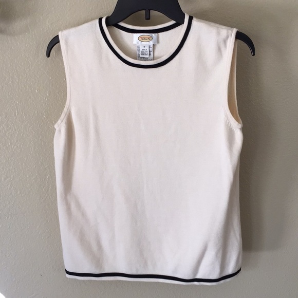 Talbots Tops - Talbots⚜️knit sleeveless scoop neck top⚜️Size M