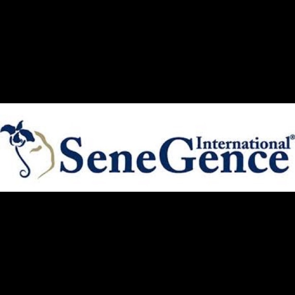 Senegence products! Pawsitively Purrfect Lips