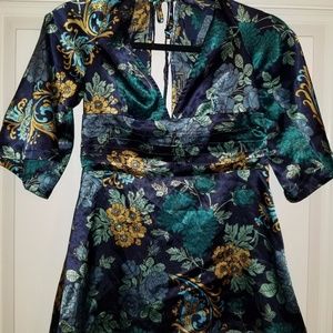 Geisha Guess Sexy Silk Top