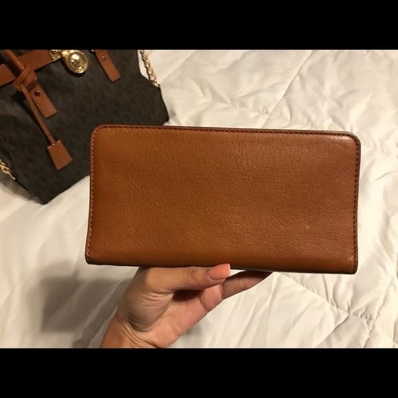 Michael Kors handbag and matching wallet👜 - Picture 5 of 8