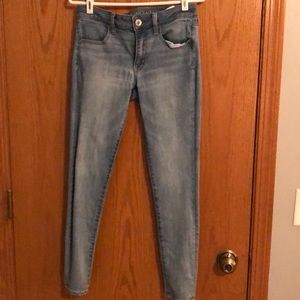 American Eagle skinny jeans