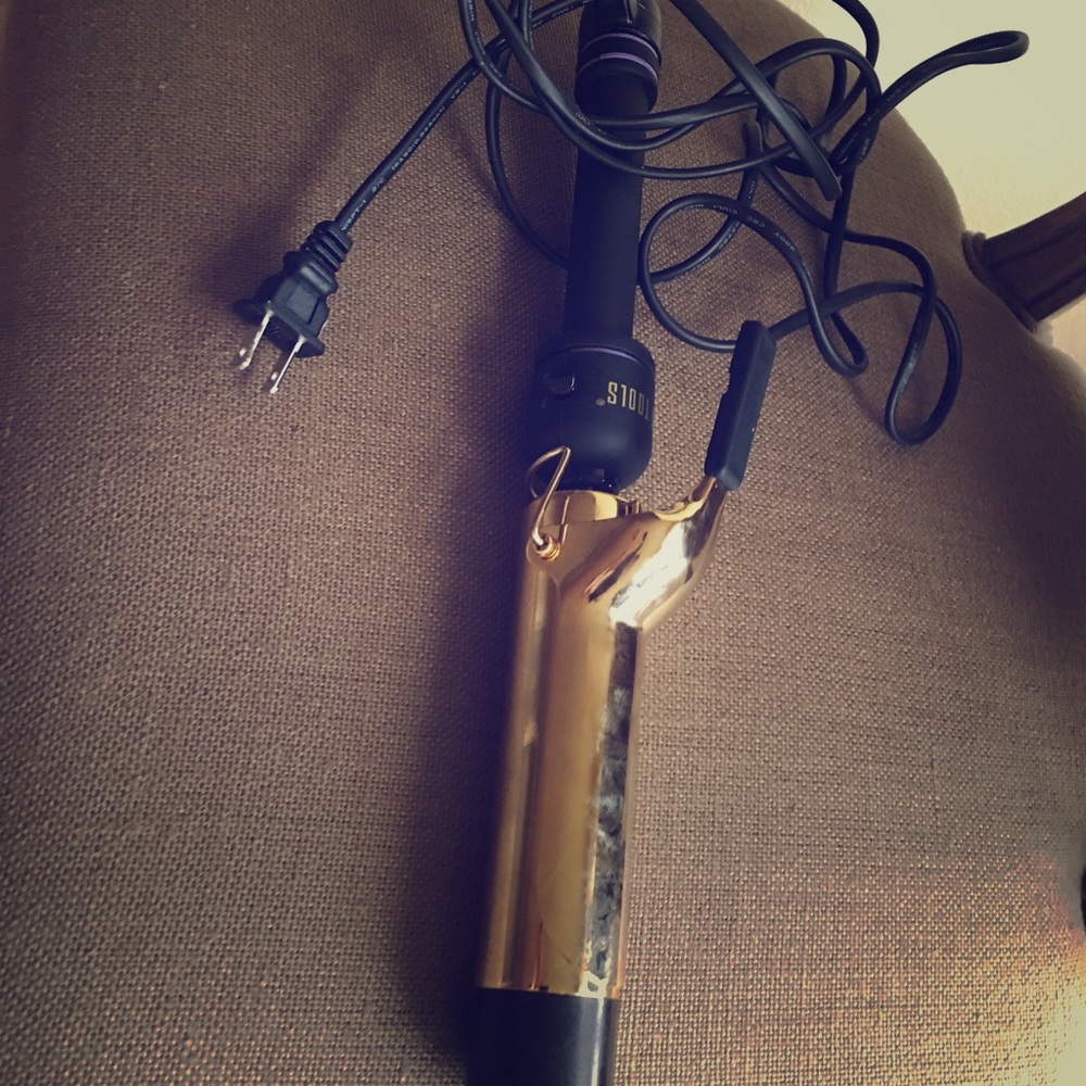 Hot tool professional curling iron  1.5’