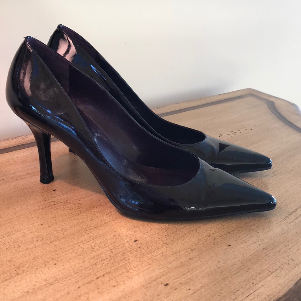 Black patent heels / shoes