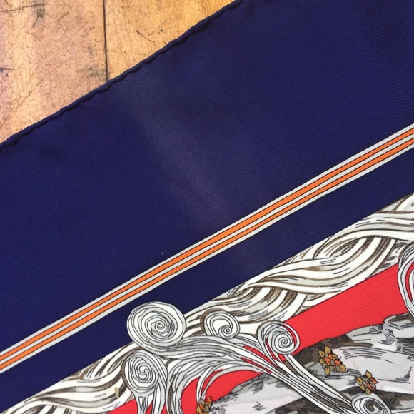 SOLD Hermes "Au Fil de la Soie" Silk Scarf - Picture 8 of 8