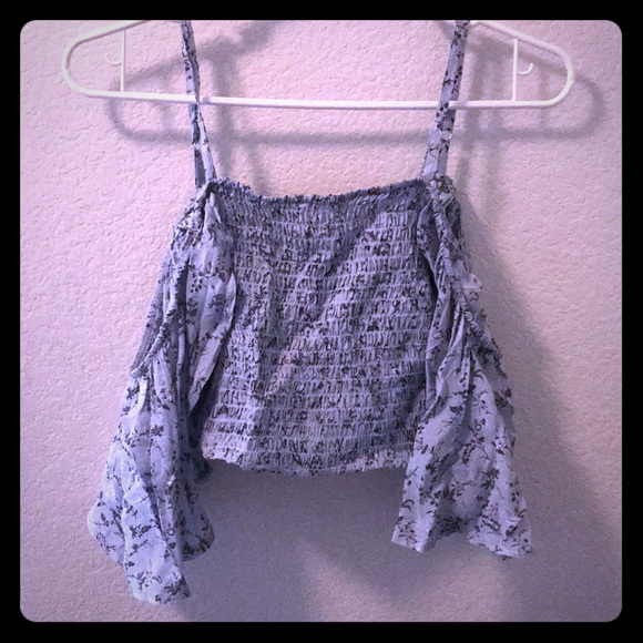 AE Flutter Crop top - Picture 1 of 3