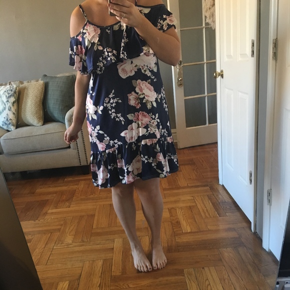 Dress - Picture 2 of 3