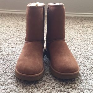 UGG Classic Short Boots
