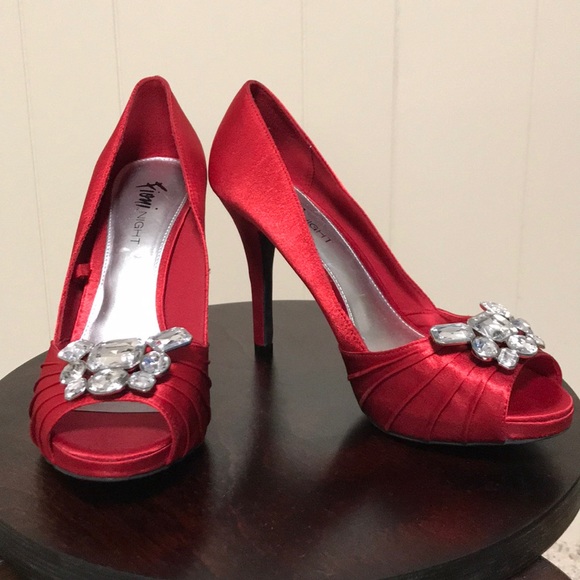 fioni Shoes - Fioni Night red embellished pumps