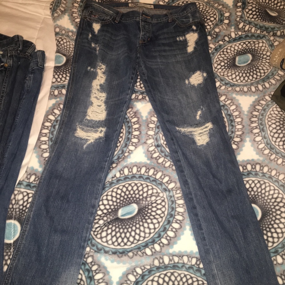 Hollister distressed jeans