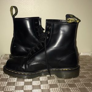 dr martens 1640