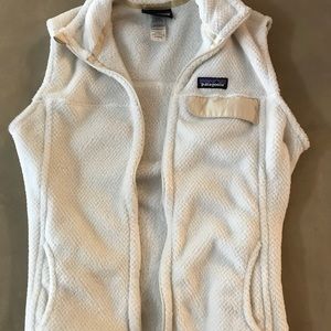 Patagonia Women’s full-zip Re-Tool fleece vest