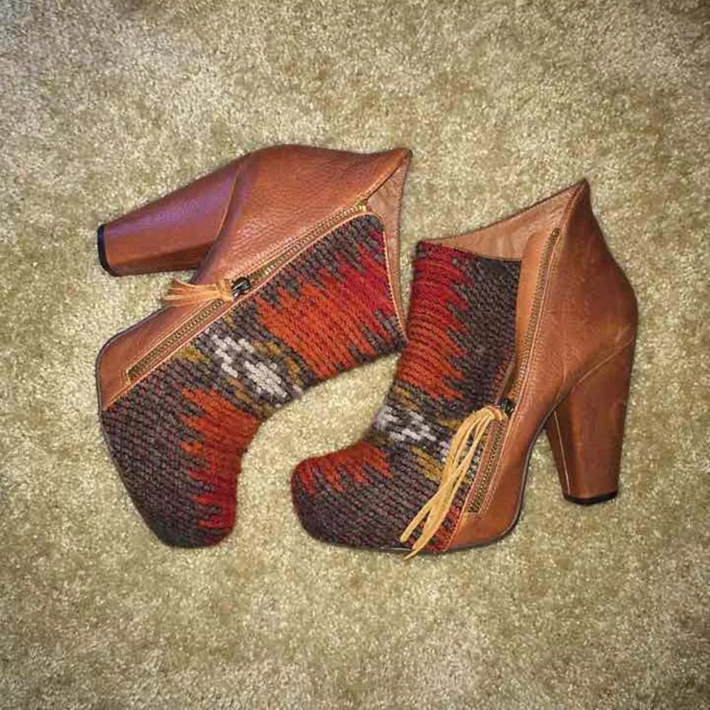 Very Unique Vogue Booties Half Textile SOLD
