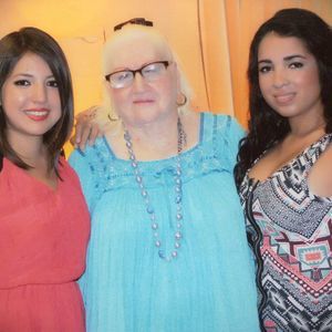 Meet your Posher, Ela