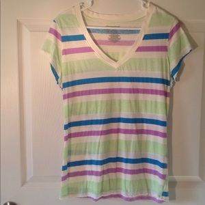 XL Vneck multi color stripe short sleeve tee.