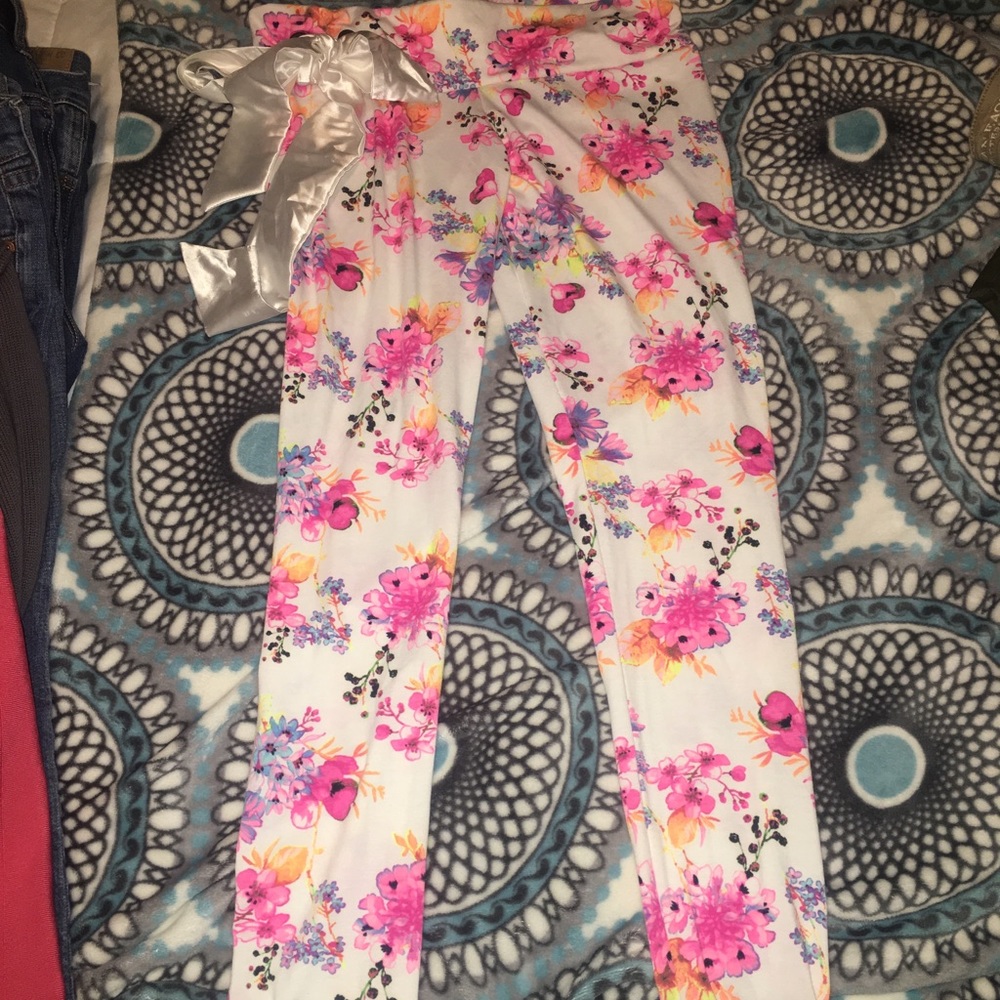 Cute booty lounge leggings