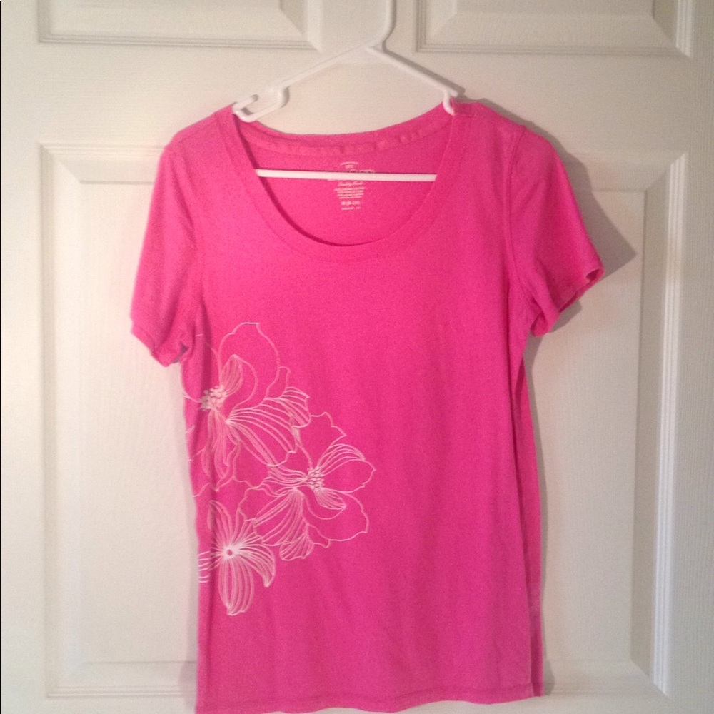 Pink with white flower short sleeve tee, size M.