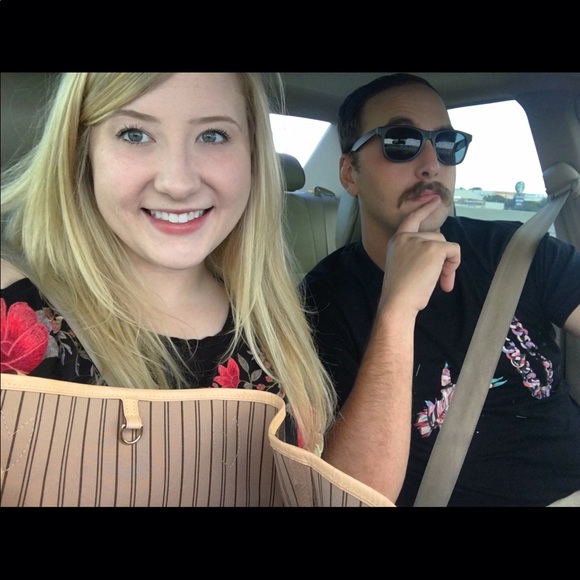 Meet your Posher, Lindsey - Picture 4 of 8