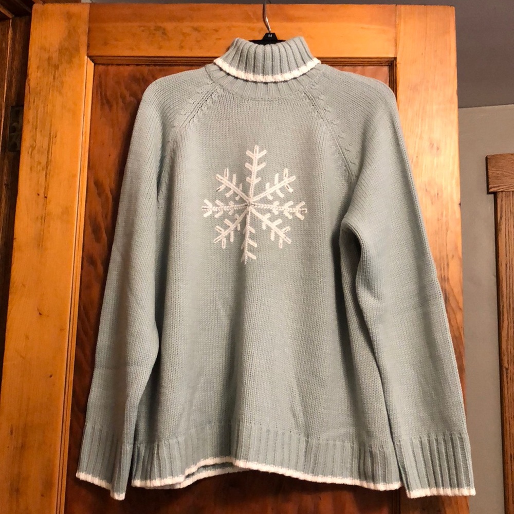 Cozy t-neck sweater!