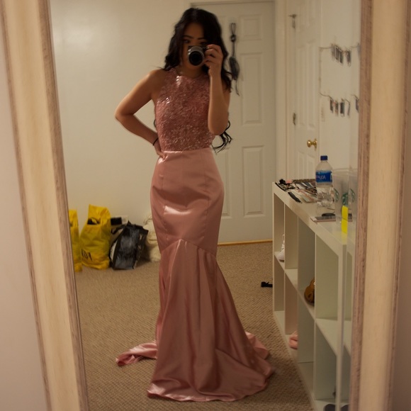 Halter mermaid style prom dress - Picture 3 of 3