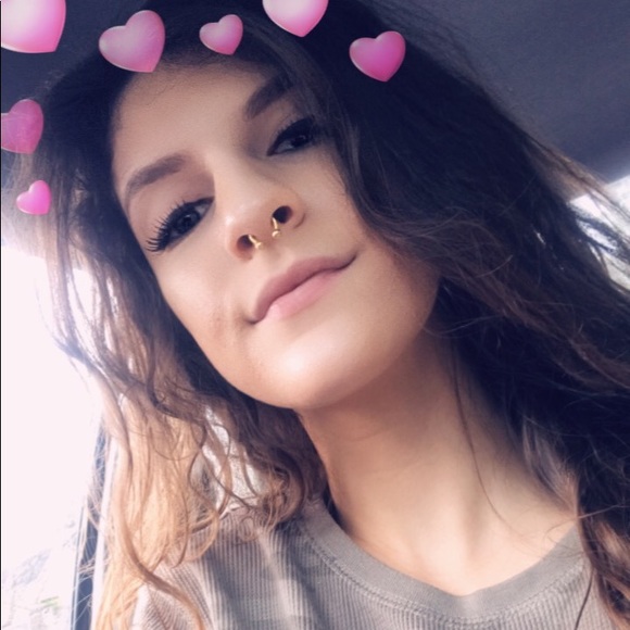 meet the posher💐 - Picture 2 of 7