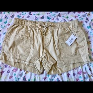 NWT~ Jessica Simpson Shorts~ size 30