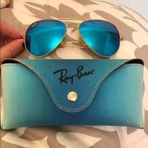 Ray- Ban Gold Frame Blue Mirror Lens Sunglasses