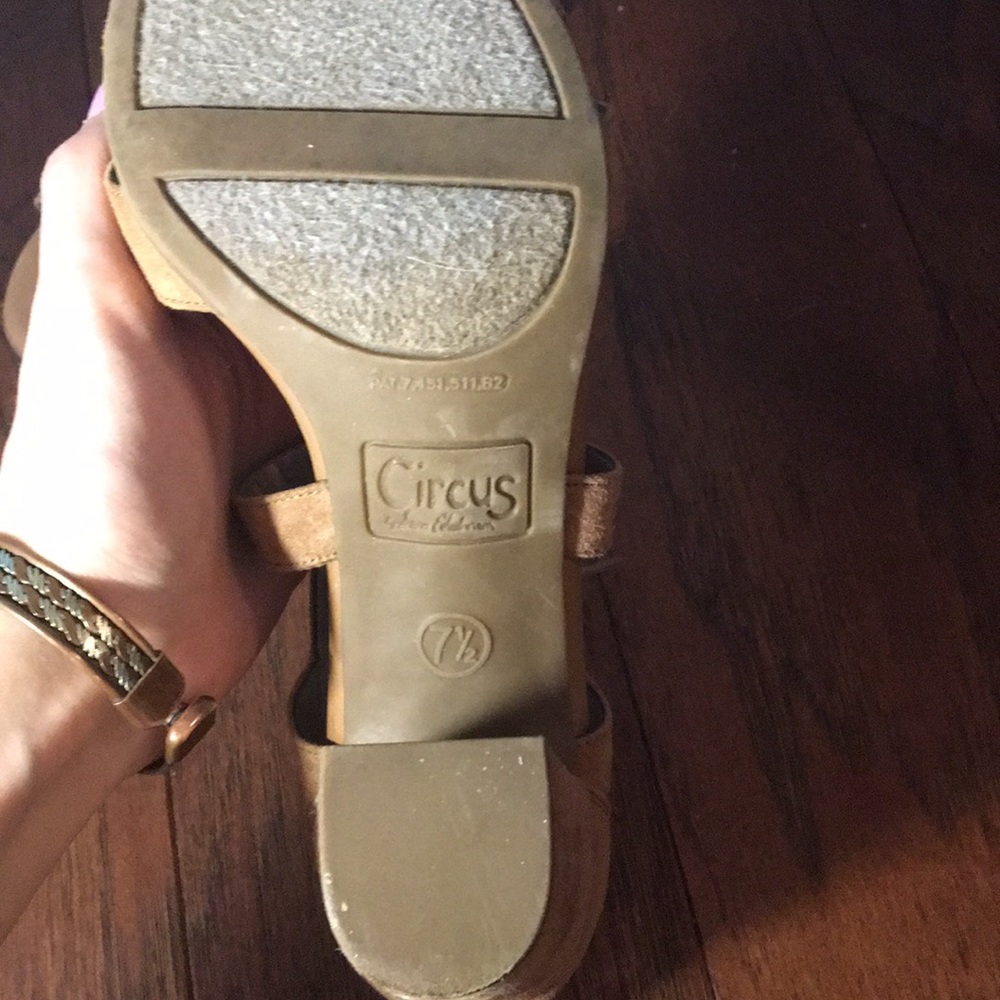 Beige Circus by Sam Edelman Heels - Picture 2 of 3