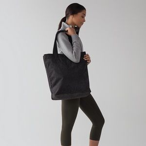 Lululemon Double Up Tote Bag Reflective 19L