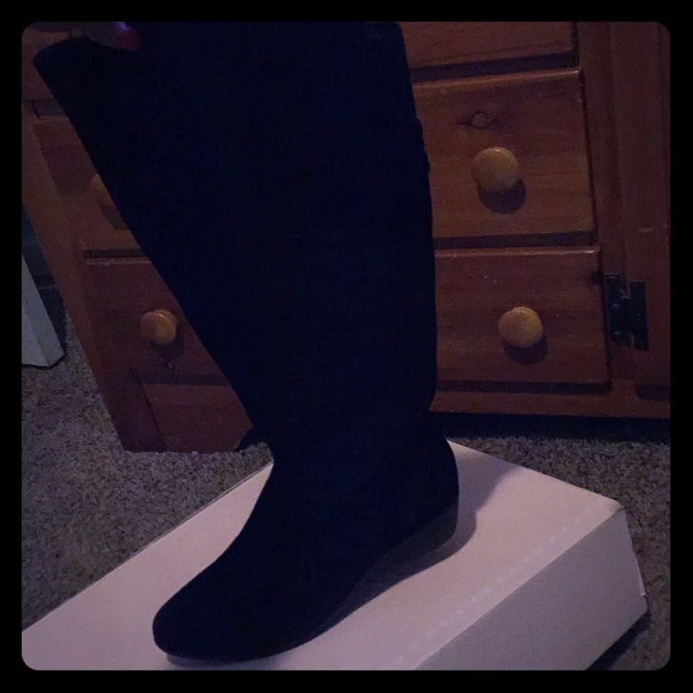 Black suede boots