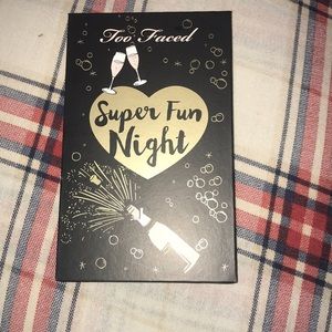 Too faced limited edition pallet